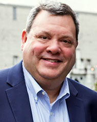 Pete Stobie headshot